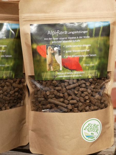Naturdünger aus Alpaka- und Schafwolle Pellets